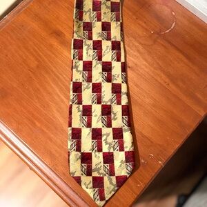 Vintage Avanzini 100% Silk Tie Handmade in Italy Geometric Red Gold Pattern